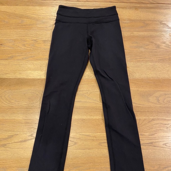 Lululemon Straight Leg Leggings - Picture 3 of 3